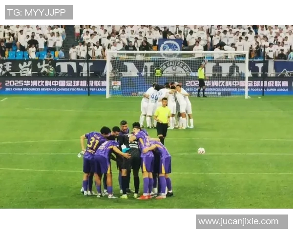 天海与上港激战正酣比分揭晓精彩瞬间引发球迷热议